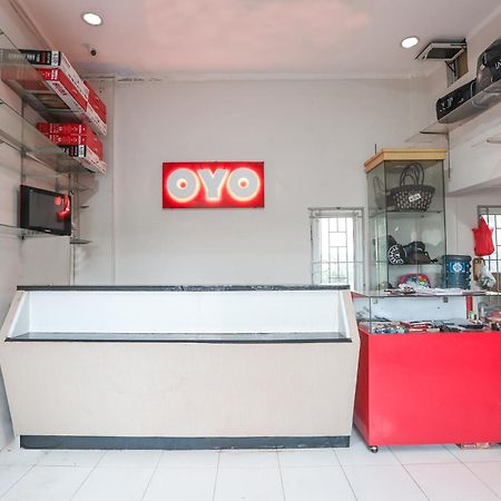 Oyo 387 Alfa Guest House Tegal  Exterior photo